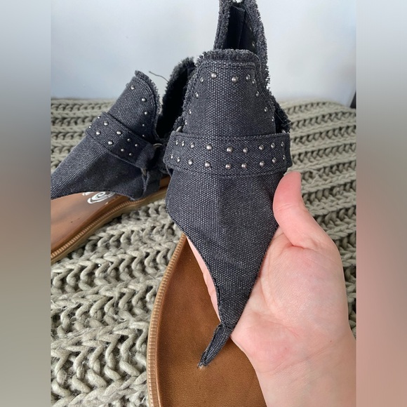 Very G Journey Sandal - Picture 4 of 10